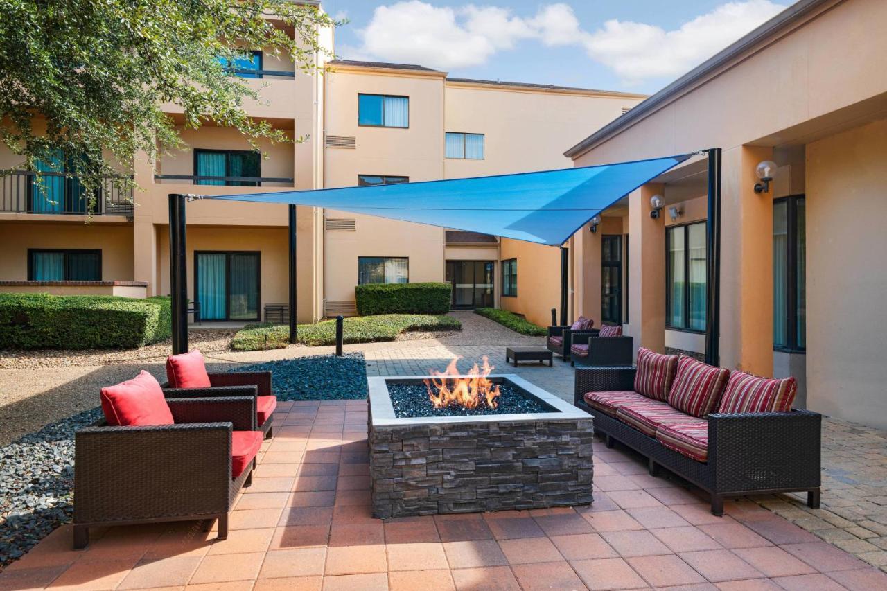Hotel Courtyard By Marriott San Antonio Medical Center Extérieur photo