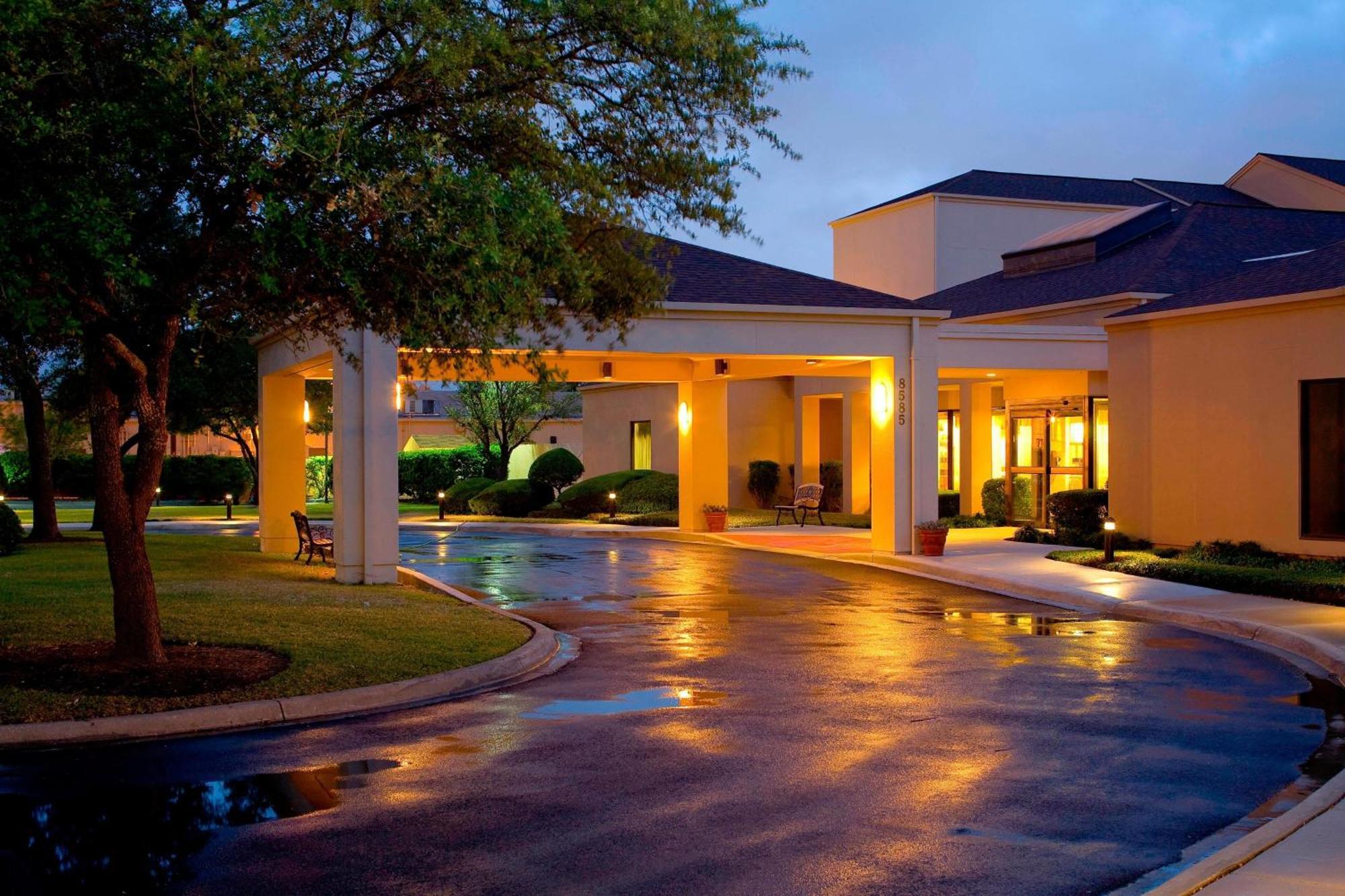 Hotel Courtyard By Marriott San Antonio Medical Center Extérieur photo